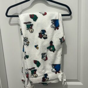 Snoopy peanuts women’s Christmas plush pajamas size XL